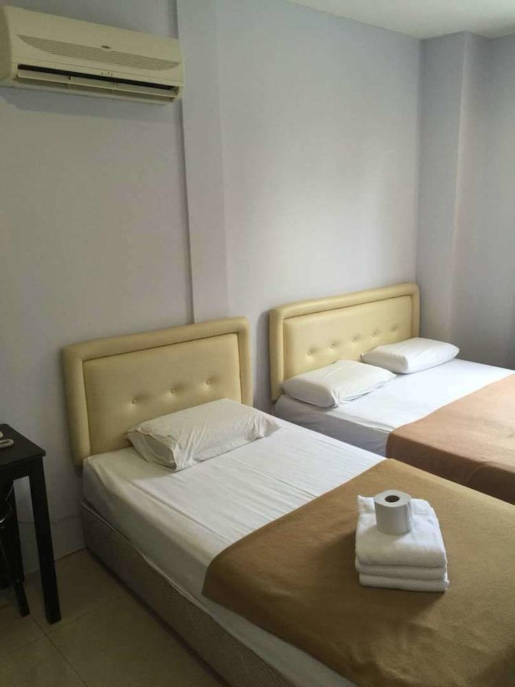 Rafayeh Hotel Seremban Bagian luar foto