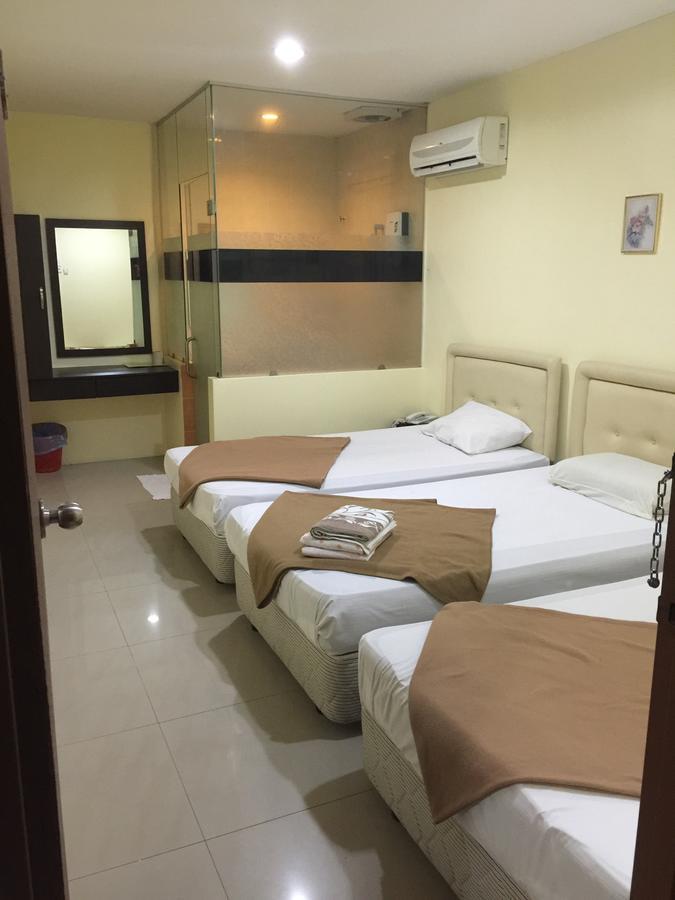 Rafayeh Hotel Seremban Bagian luar foto